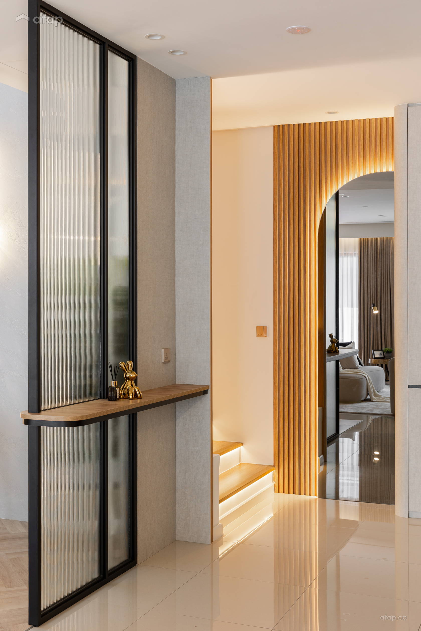 Contemporary Minimalistic Foyer semi-detached design ideas & photos ...