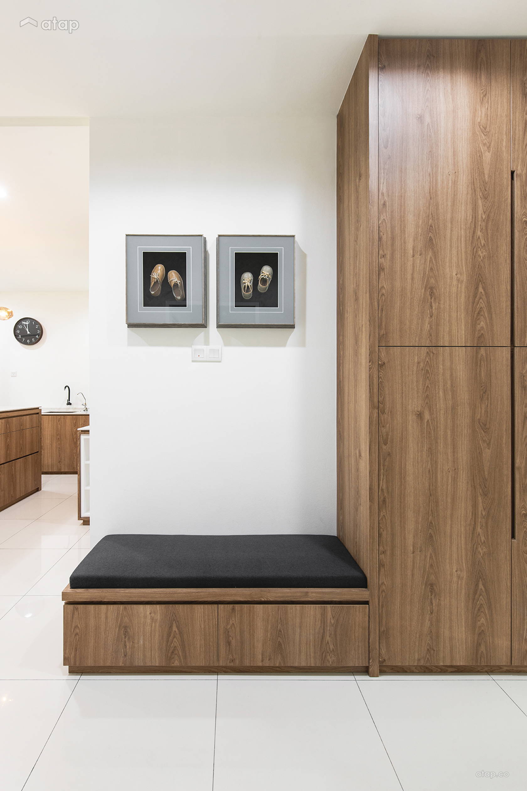 View of Minimalistic Scandinavian Foyer bungalow design ideas & photos Malaysia ...