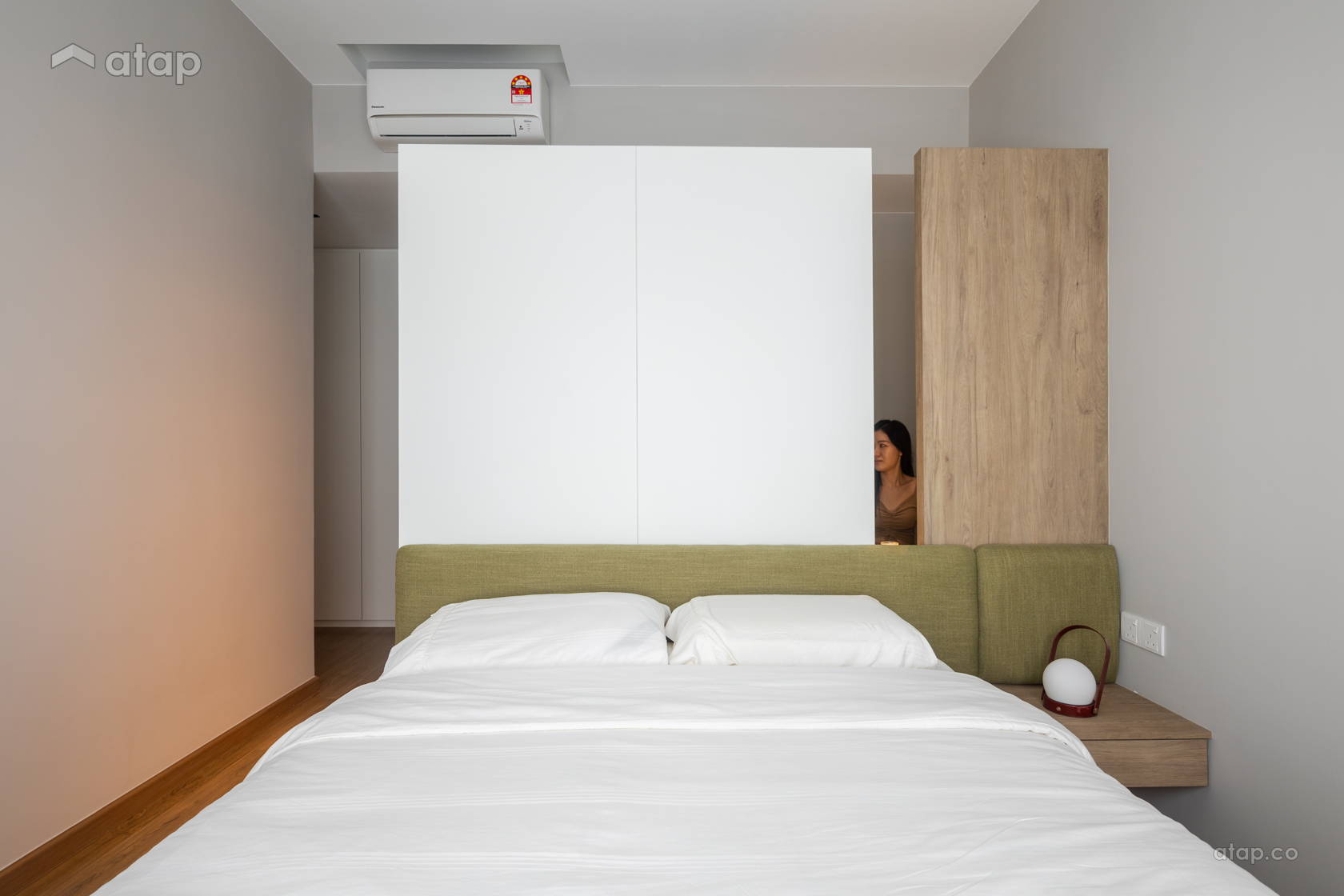 Minimalistic Bedroom condominium design ideas & photos Malaysia | Atap.co