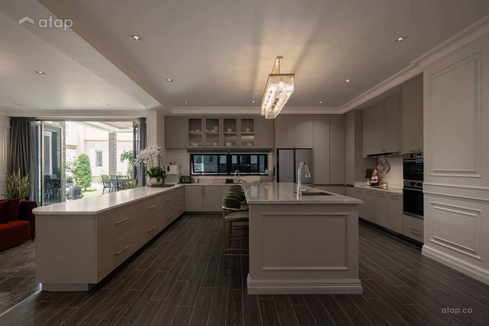 Classic Contemporary Kitchen bungalow design ideas & photos Malaysia ...