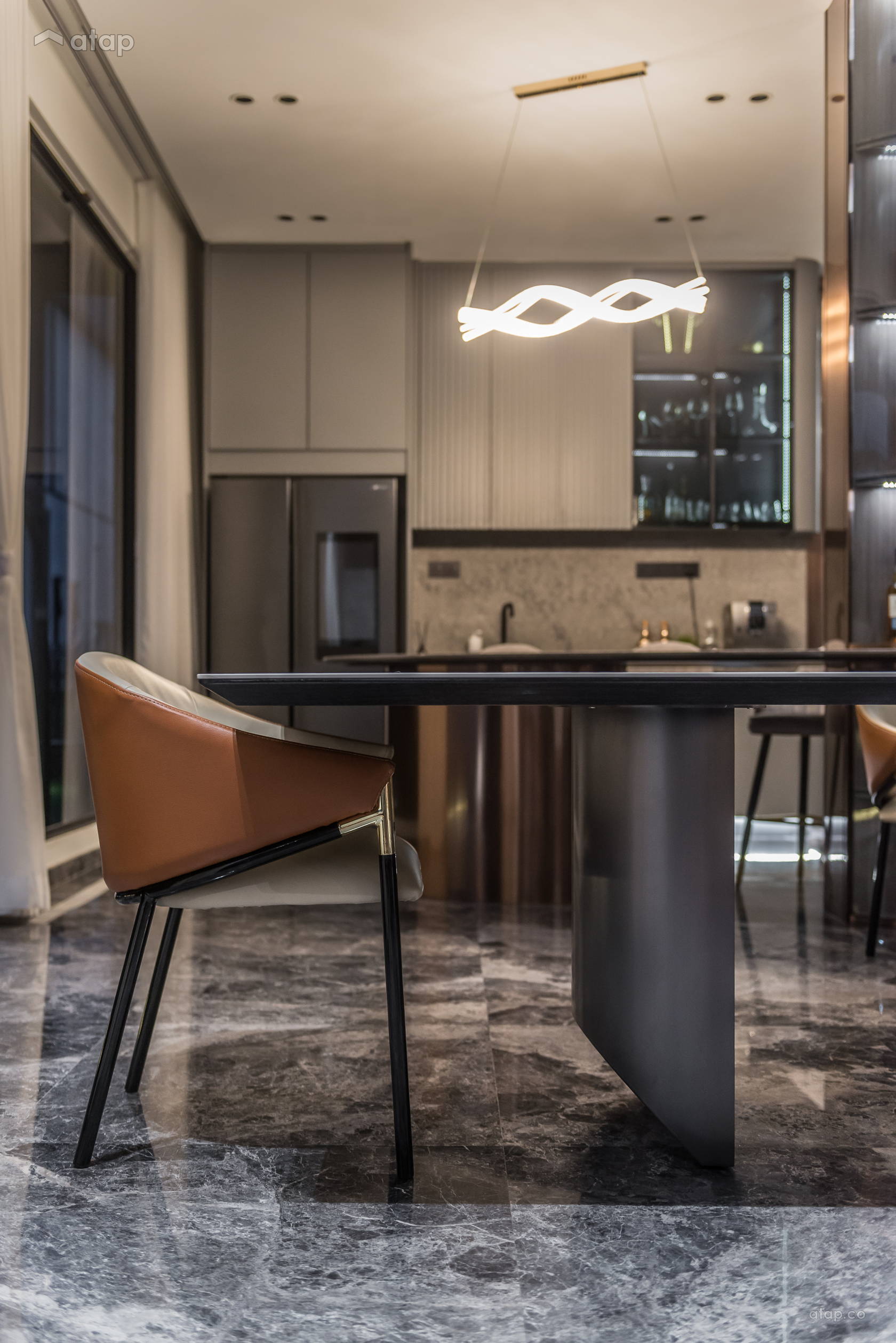 Modern Dining Room semi-detached design ideas & photos Malaysia | Atap.co