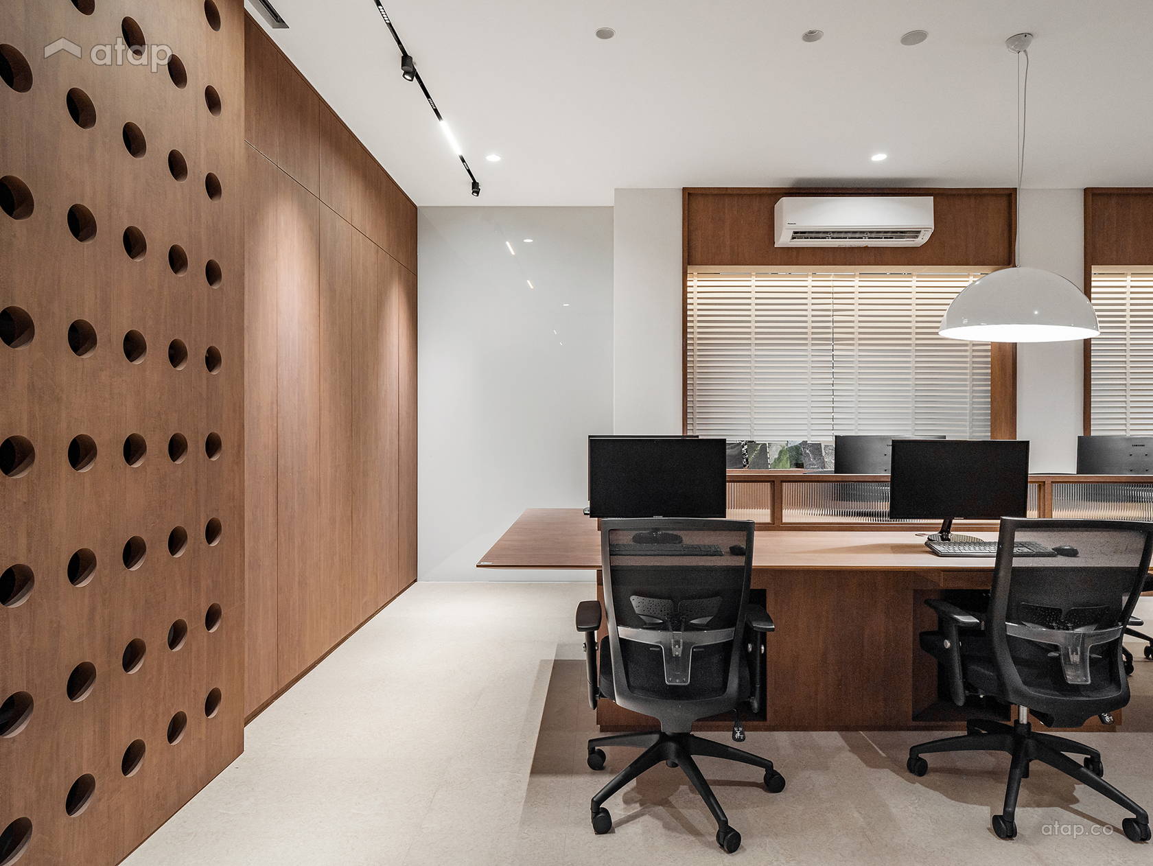 Modern Retro Office shophouse design ideas & photos Malaysia | Atap.co