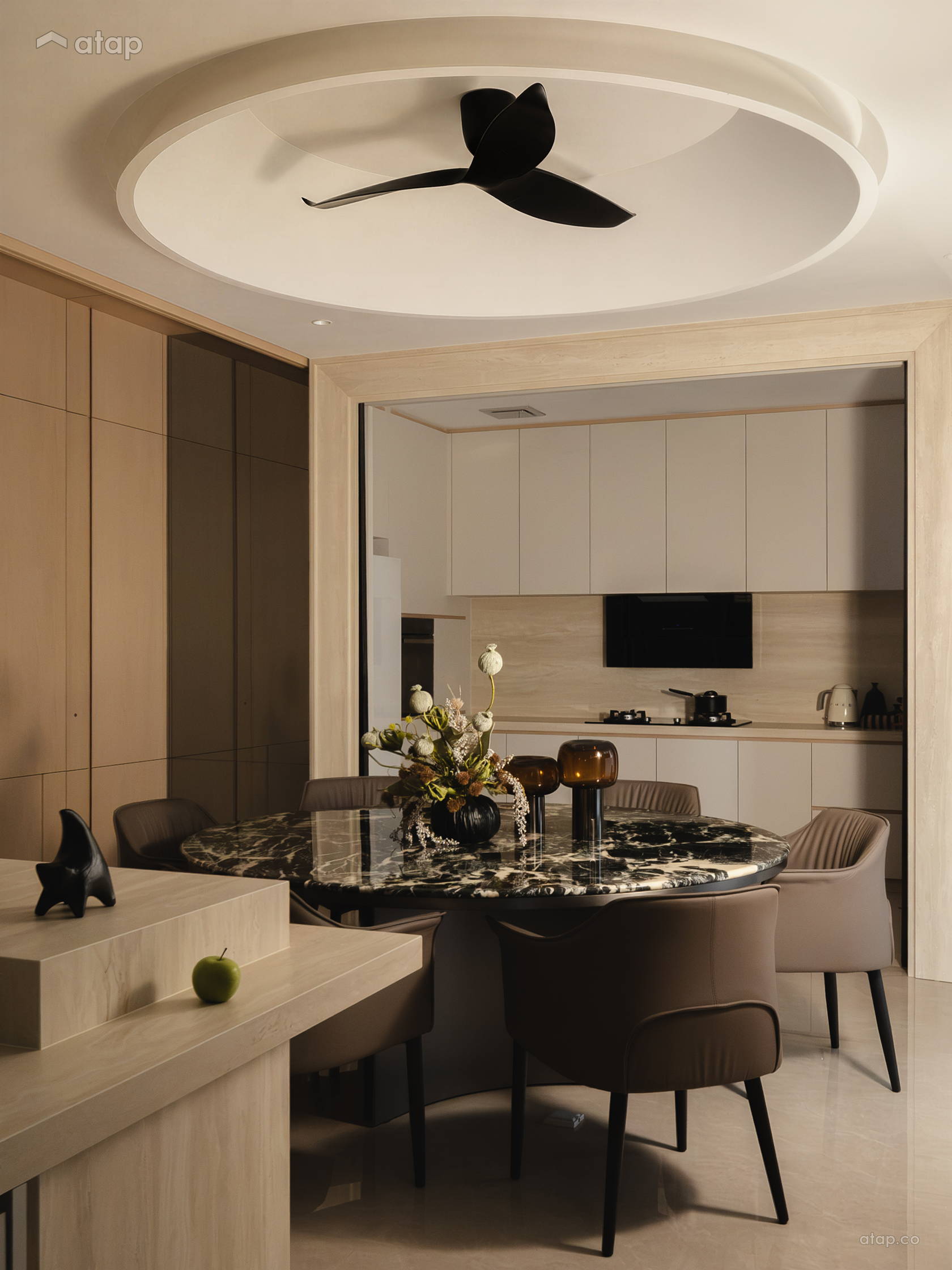 Minimalistic Modern Dining Room semi-detached design ideas & photos ...