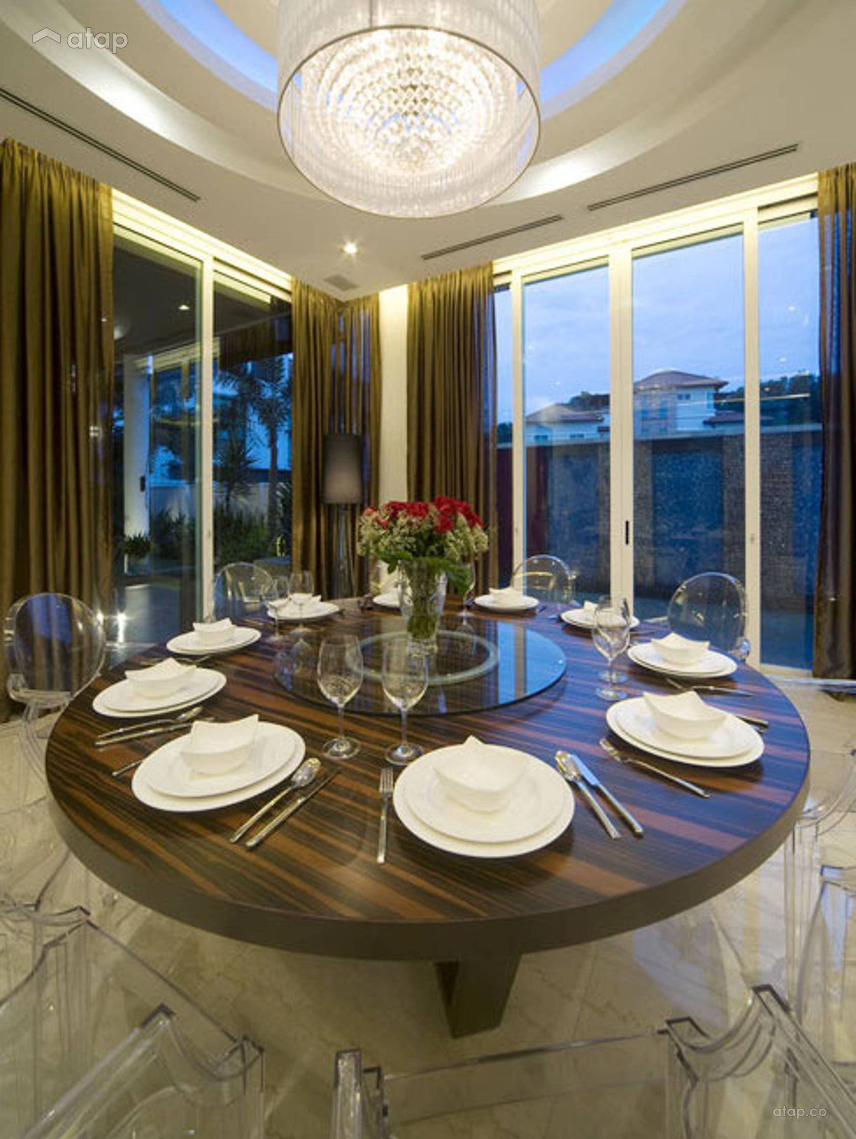 Dining Room Modern Bungalow House