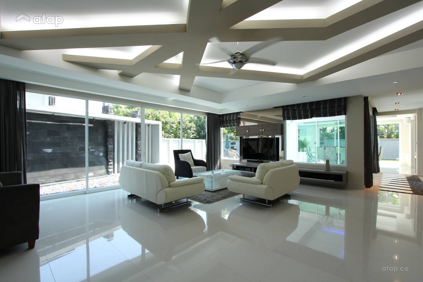Living Room bungalow design ideas & photos Malaysia | Atap.co