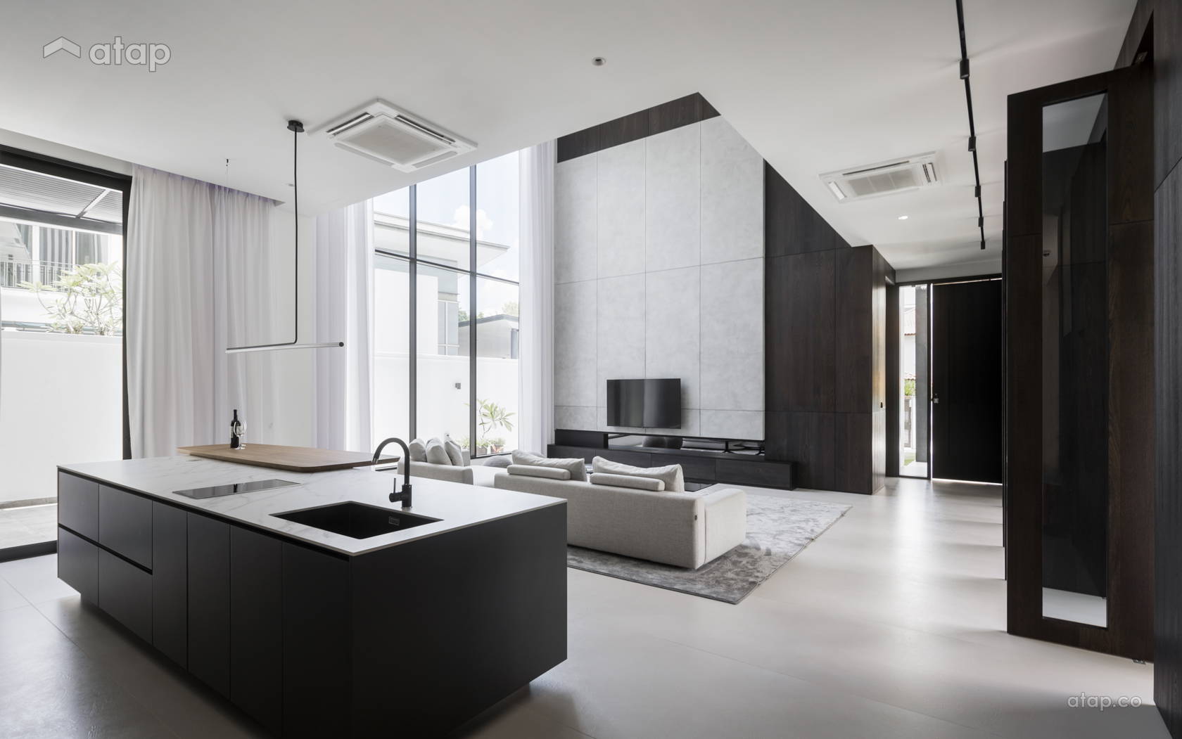 Contemporary Modern Foyer Living Room @ Clean Un-Fold, Davinia