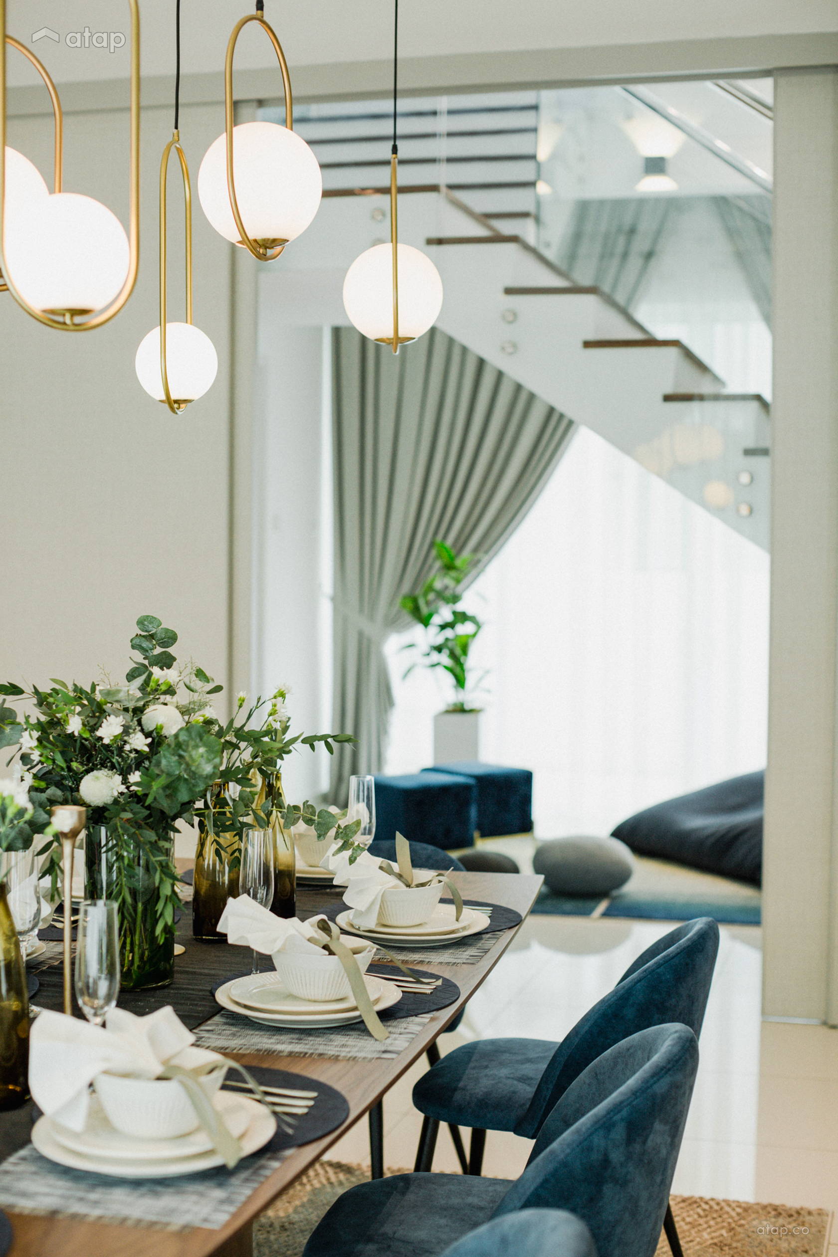 Dining Room Modern Bungalow House