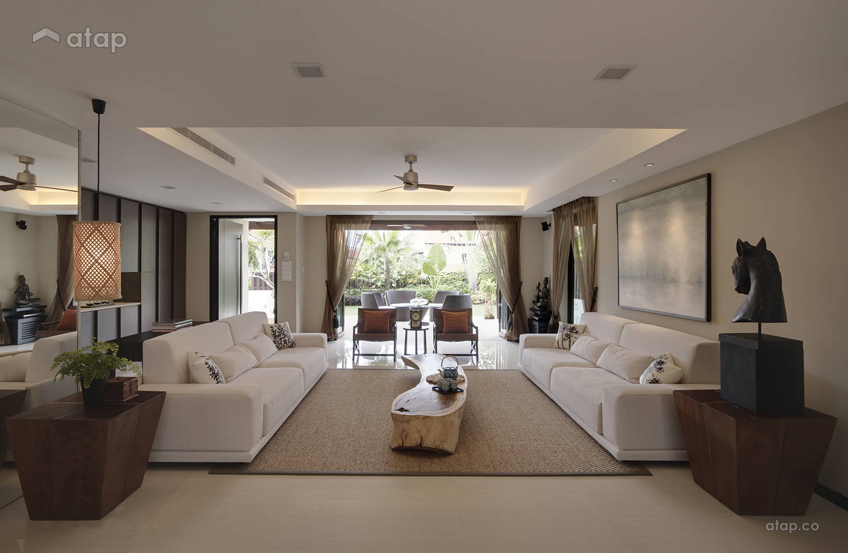 Contemporary Modern Family Room Living Room @ Siglap Ave (Resort Themed)