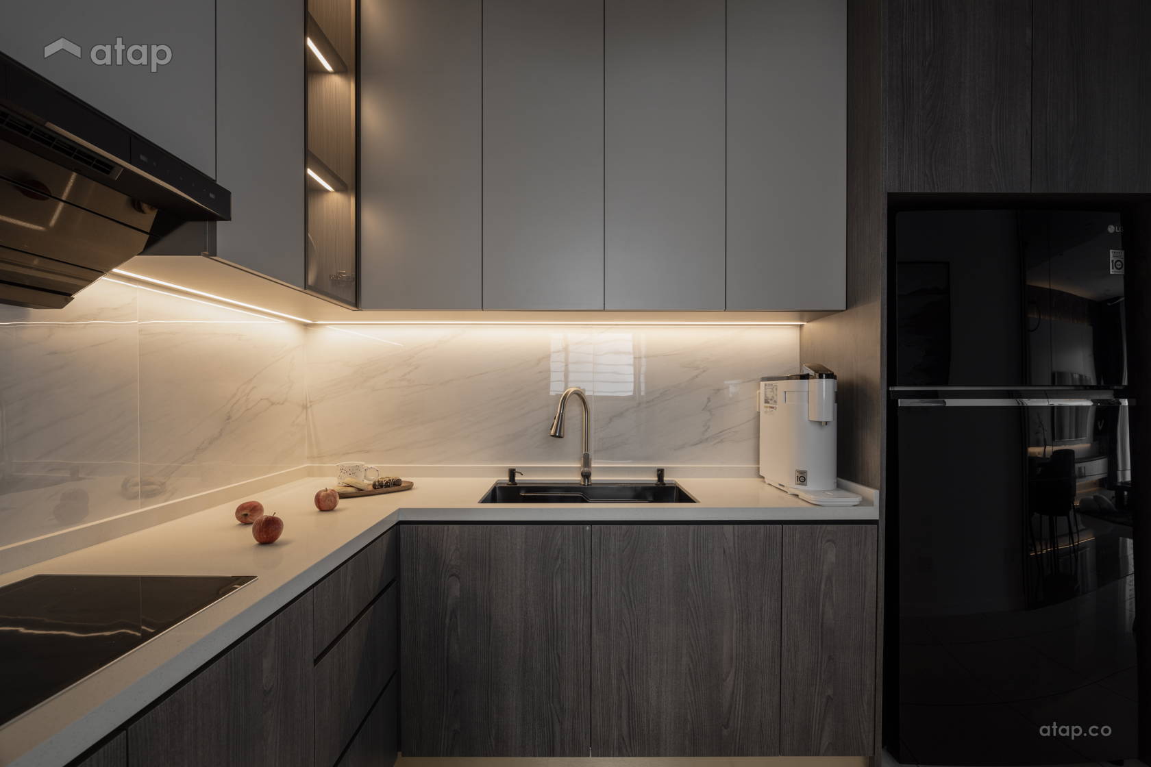 Contemporary Kitchen condominium design ideas & photos Malaysia | Atap.co