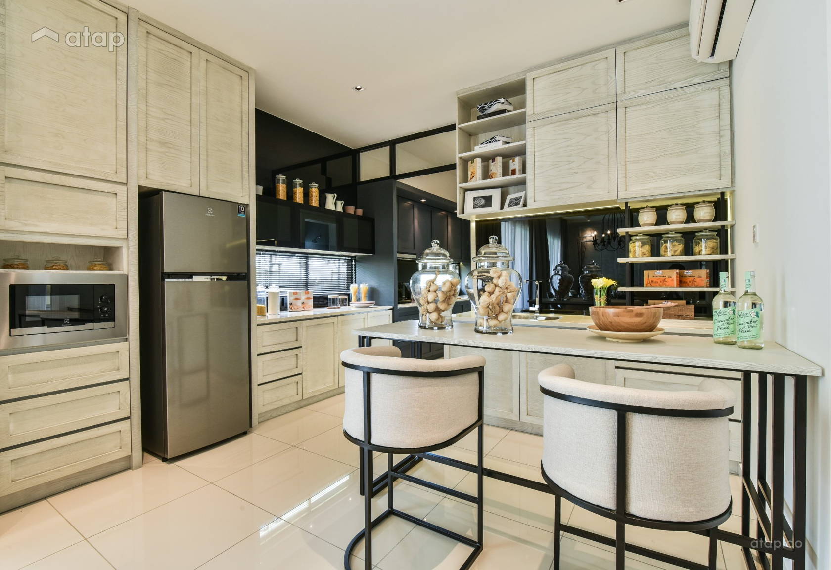 Classic Contemporary Kitchen @ Gamuda Garden 2B