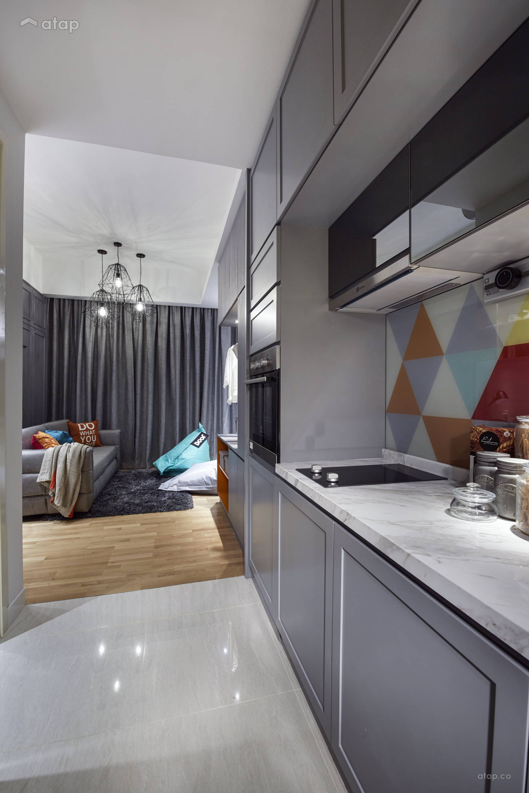 Contemporary Kitchen @ Sentral Suites Corner D