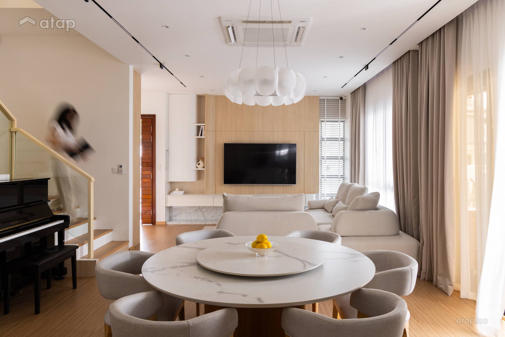 Minimalistic Modern Dining Room Living Room @ Setia Arundina