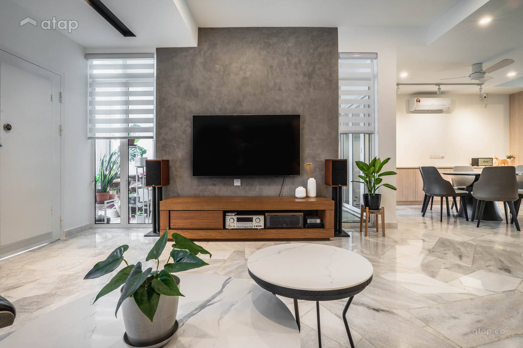 Modern Living Room semi-detached design ideas & photos Malaysia | Atap.co
