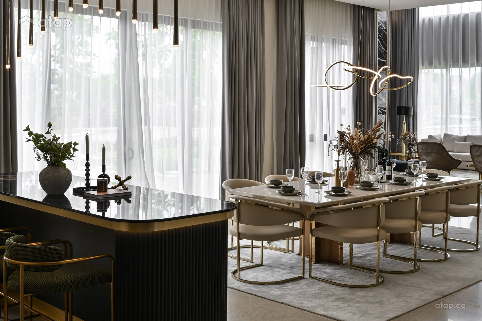 Classic Modern Dining Room bungalow design ideas & photos Malaysia ...