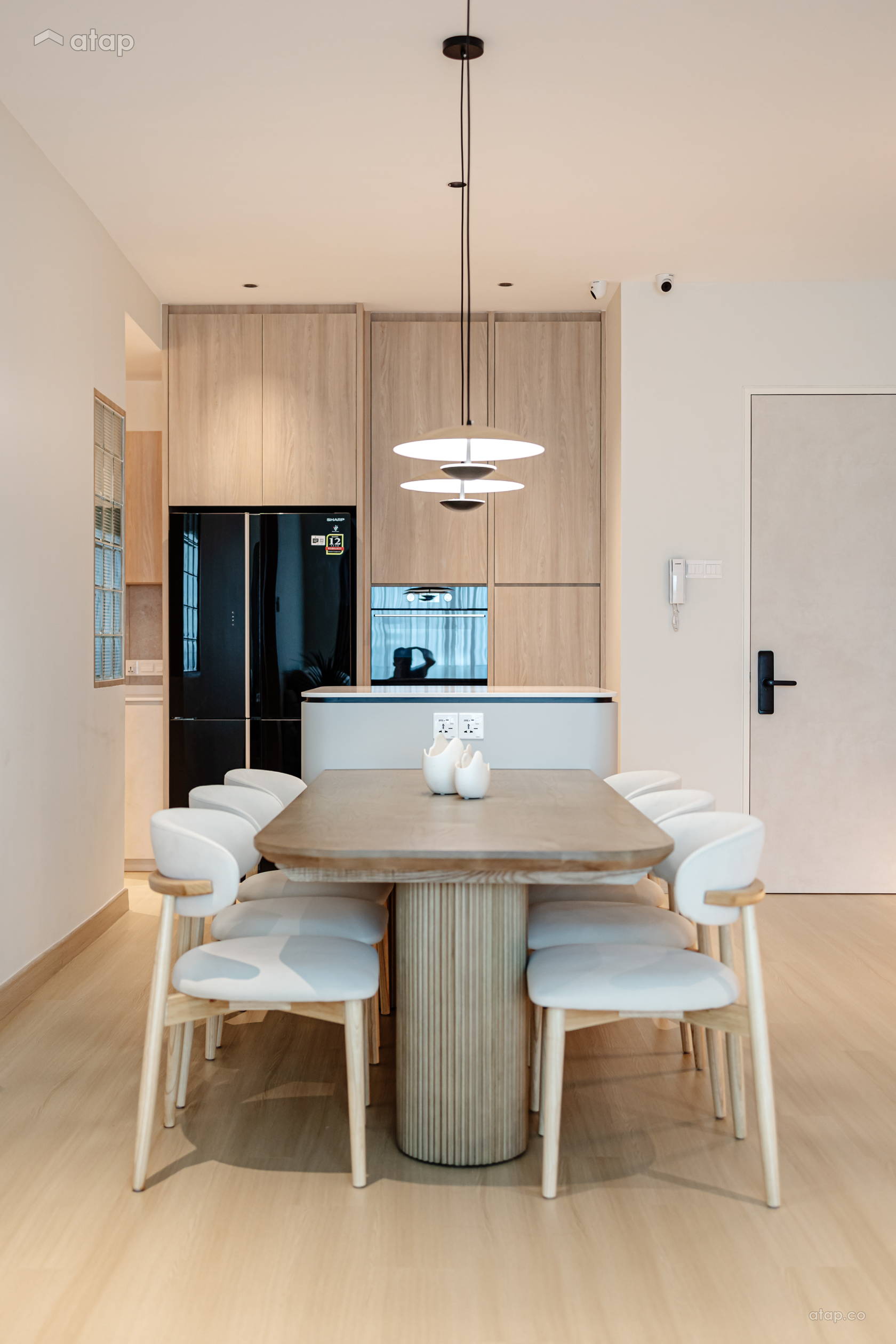 Minimalistic Modern Dining Room condominium design ideas & photos ...