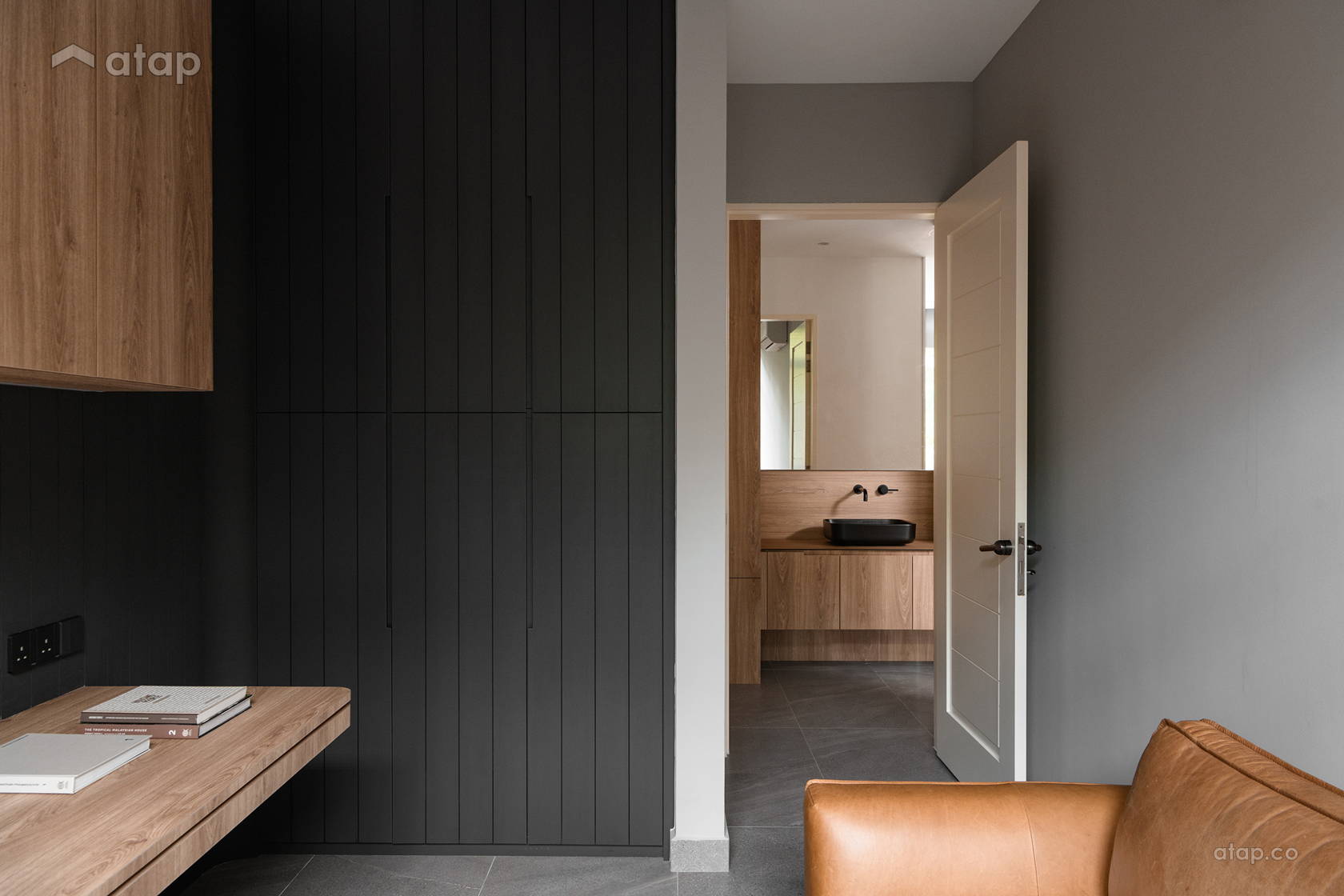 View of Minimalistic Scandinavian Study Room townhouse design ideas & photos ...