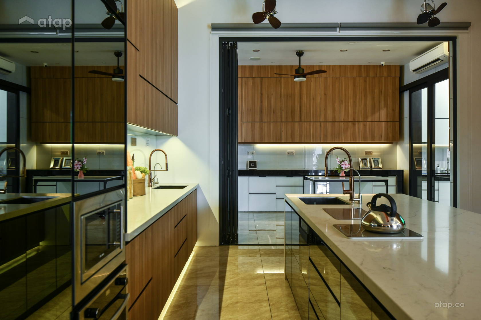 Contemporary Modern Kitchen bungalow design ideas & photos Malaysia