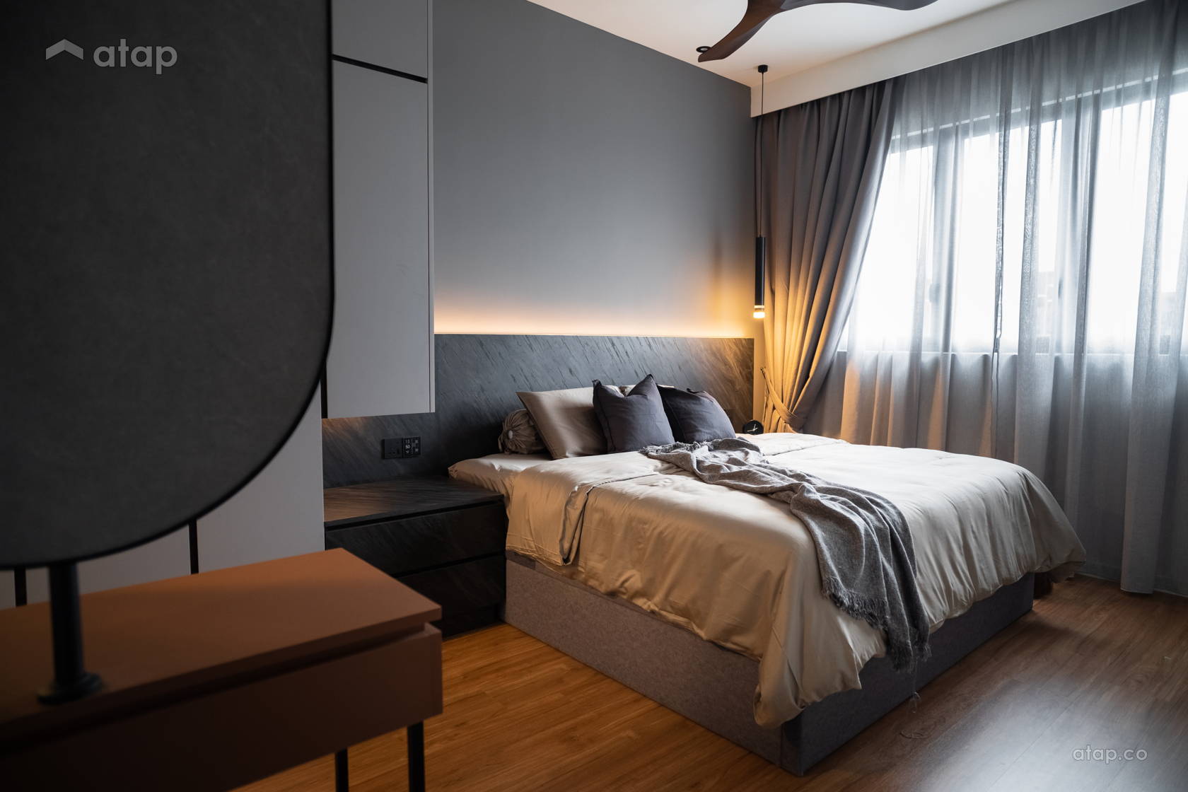 Industrial Modern Bedroom condominium design ideas & photos Malaysia