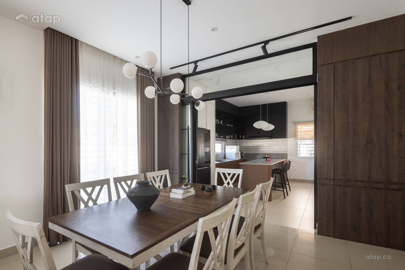 Contemporary Zen Dining Room Kitchen @ Palma Sands, Gamuda Cove