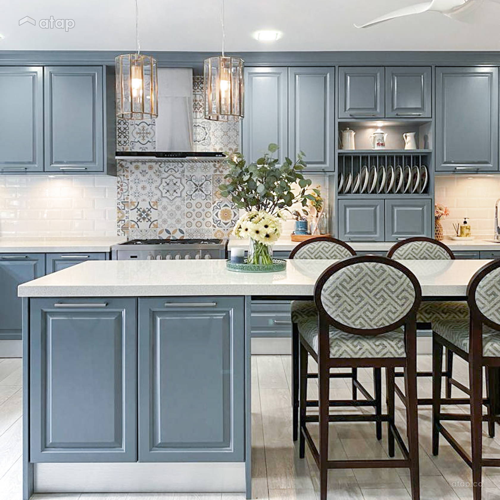 Classic Modern Kitchen terrace design ideas & photos Malaysia | Atap.co