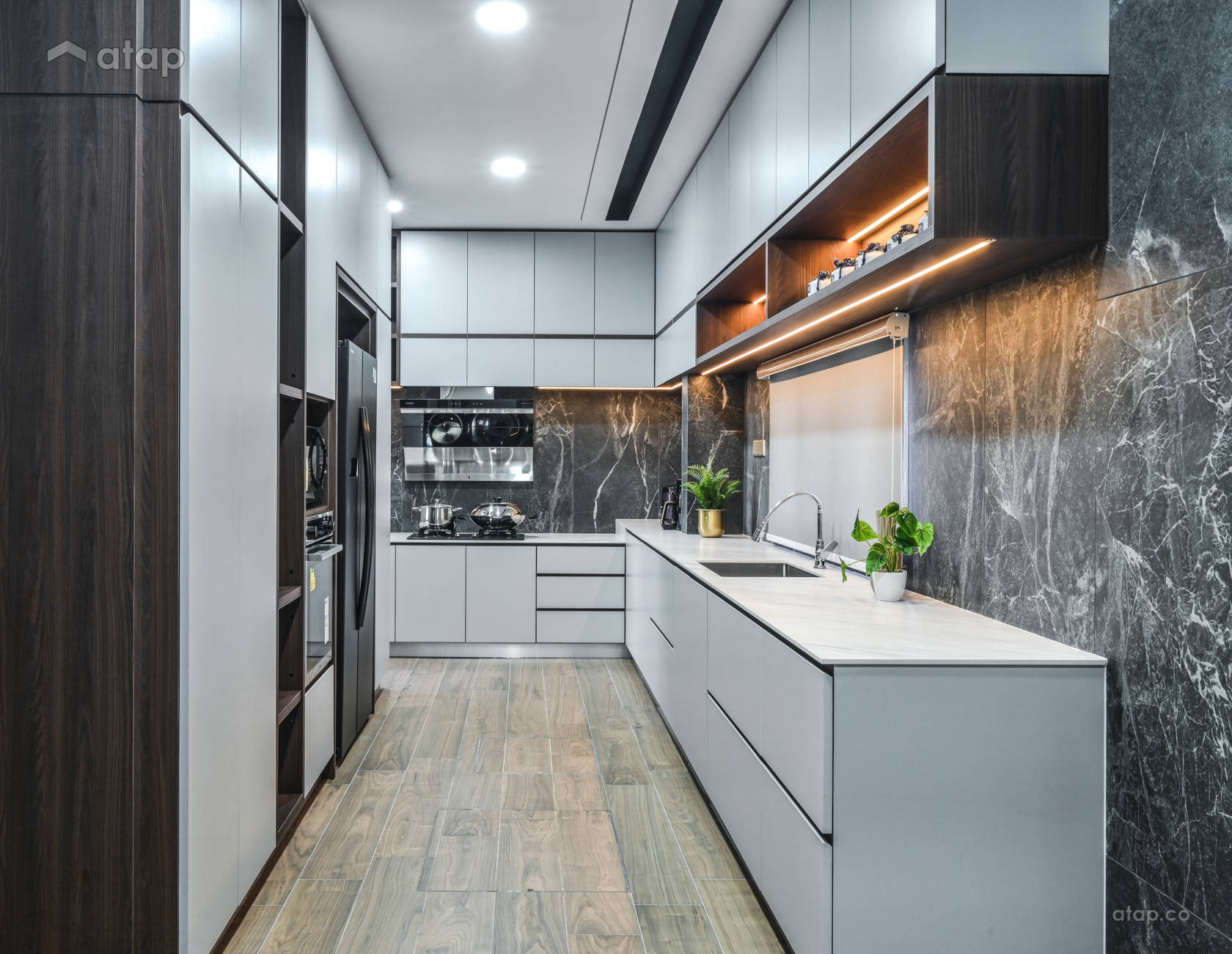 Contemporary Kitchen bungalow design ideas & photos Malaysia | Atap.co