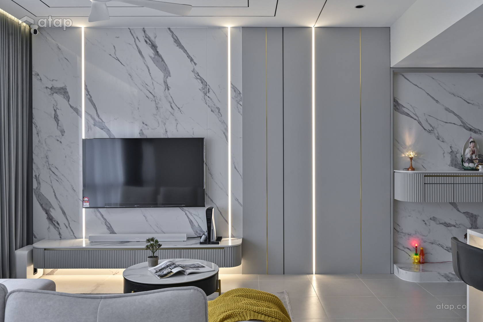 Classic Modern Family Room Living Room condominium design ideas ...