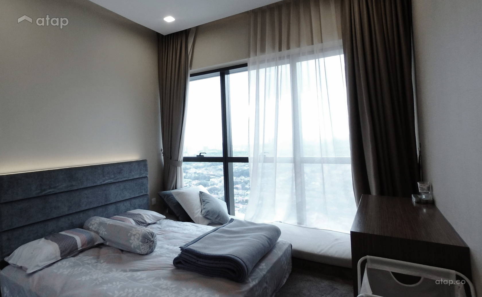 Contemporary Modern Bedroom condominium design ideas & photos Malaysia ... - Luxury Condominium Modern Design