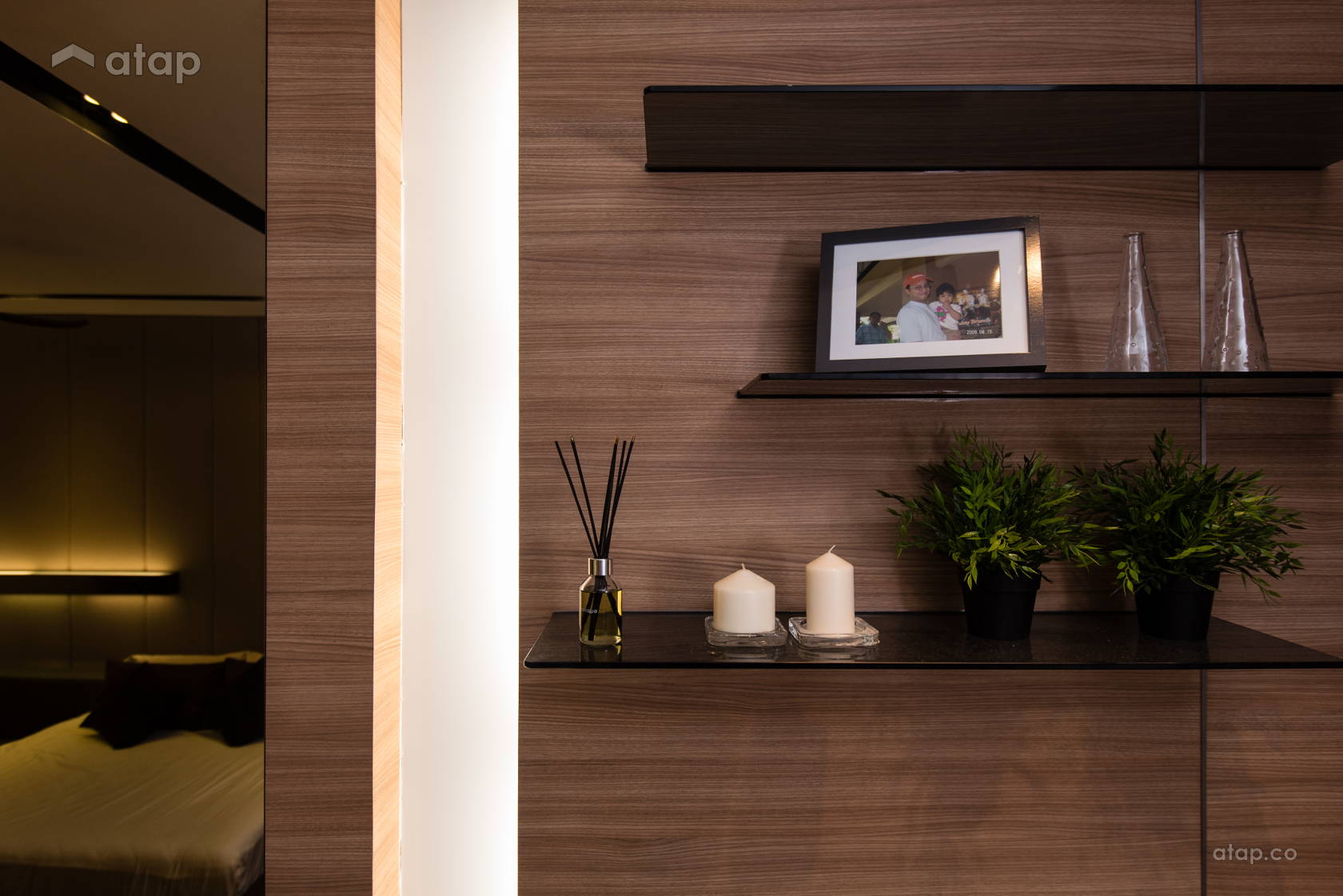 Contemporary Modern Bedroom semi-detached design ideas & photos ...