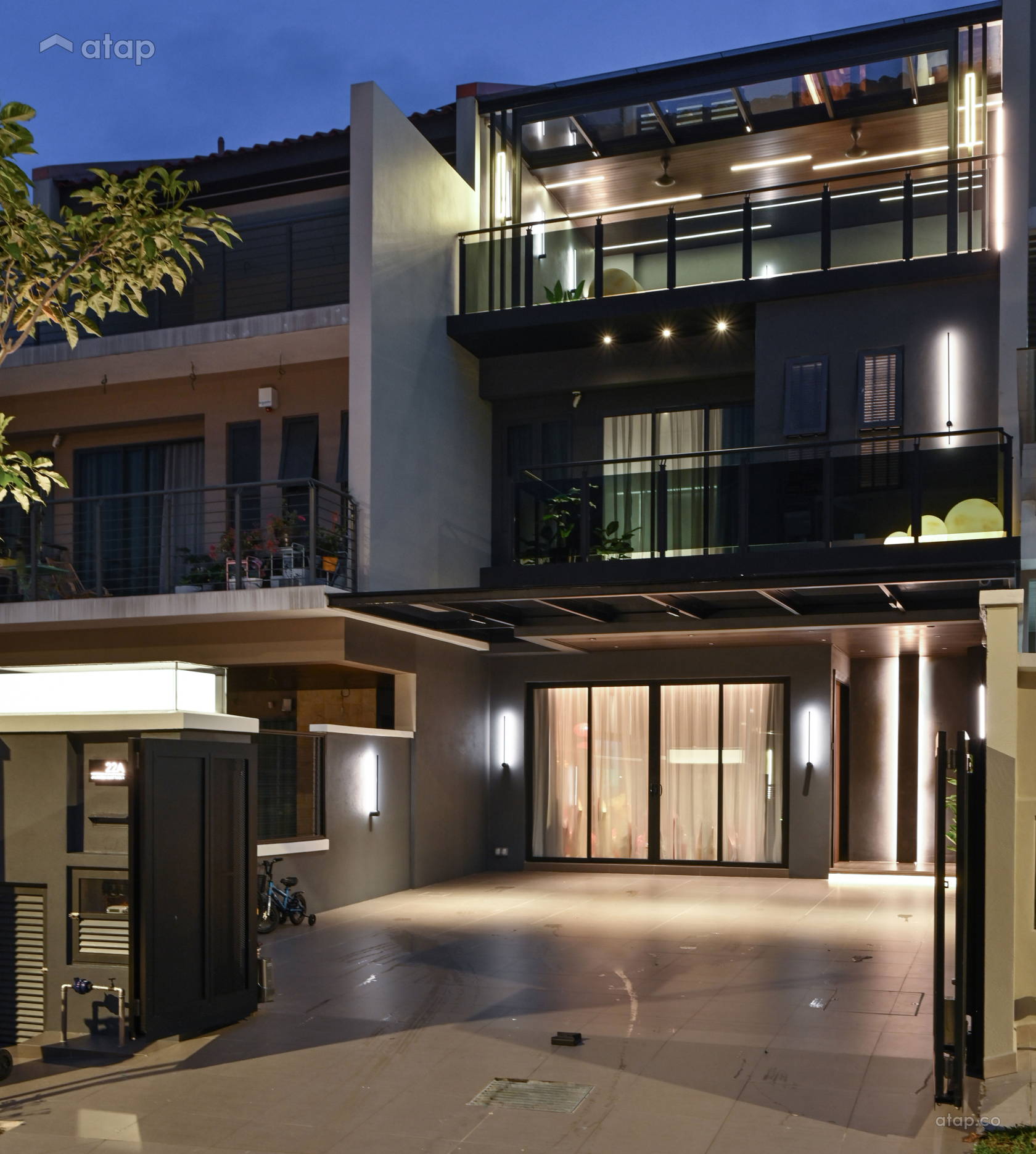 Factory Building Terrace Industrial Modern Exterior terrace design ideas & photos Malaysia | Atap.co