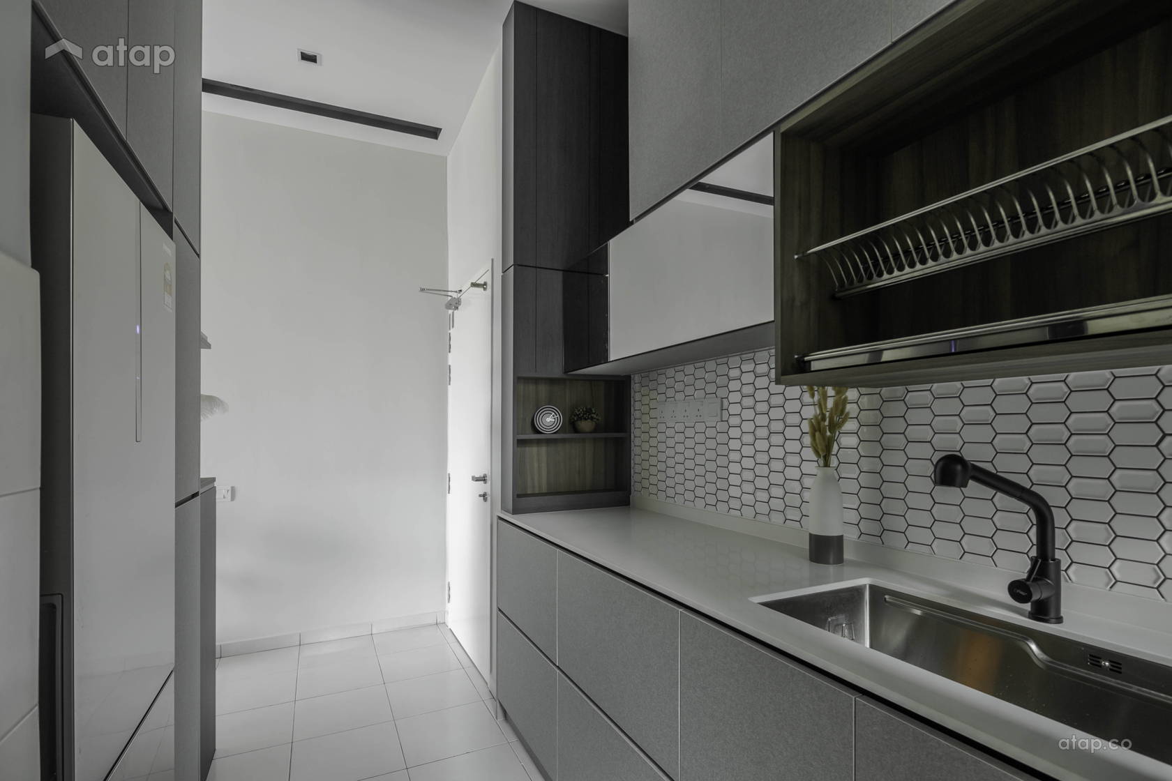 Exsim Kitchen Layout Classic Modern Kitchen condominium design ideas & photos Malaysia | Atap.co