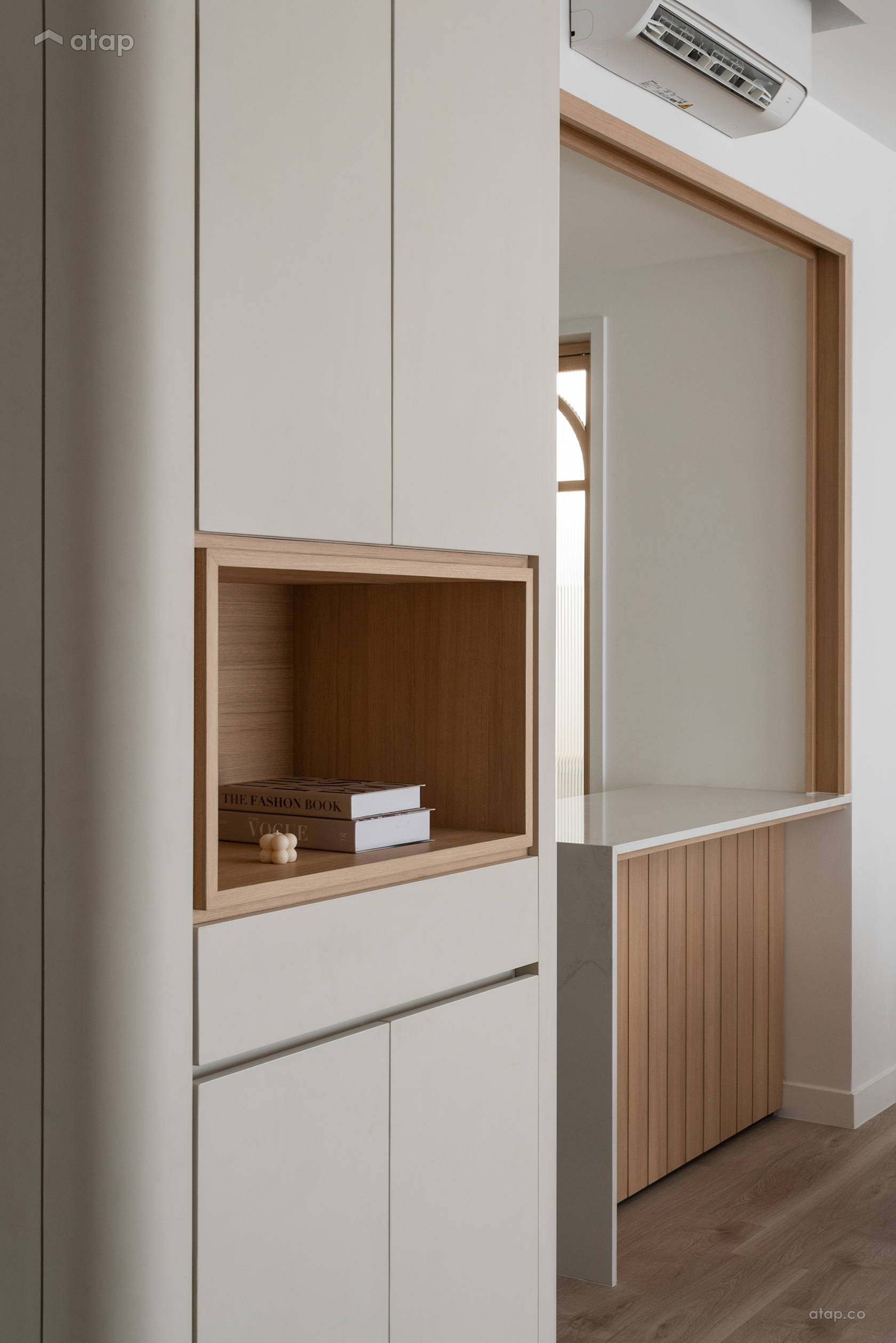 View of Minimalistic Scandinavian Foyer Kitchen apartment design ideas & photos ...