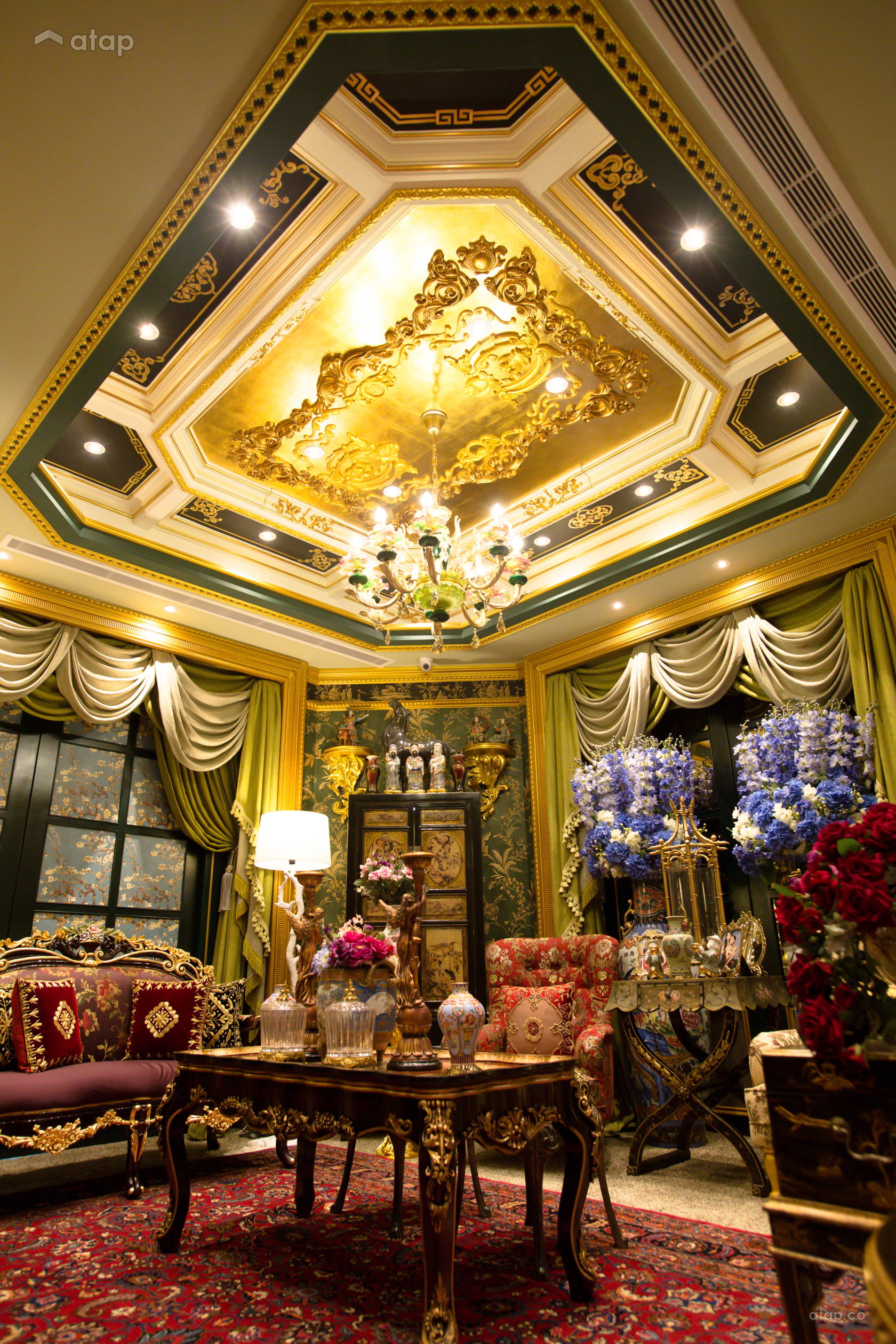 Classic Vintage Family Room Living Room condominium design ideas