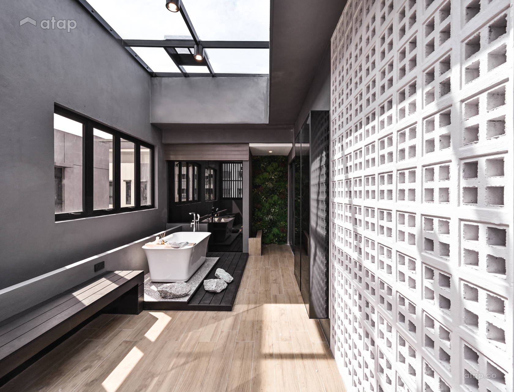Modern Balcony Bathroom semi-detached design ideas & photos Malaysia ...