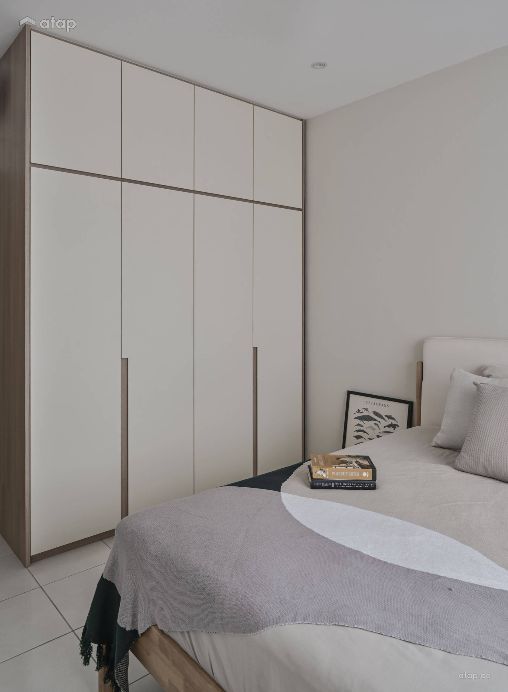 Minimalistic Modern Bedroom condominium design ideas & photos Malaysia ...