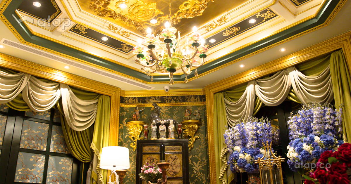 Classic Vintage Family Room Living Room condominium design ideas