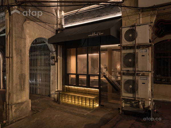 Industrial Rustic Foyer@BISO & Magazine 63