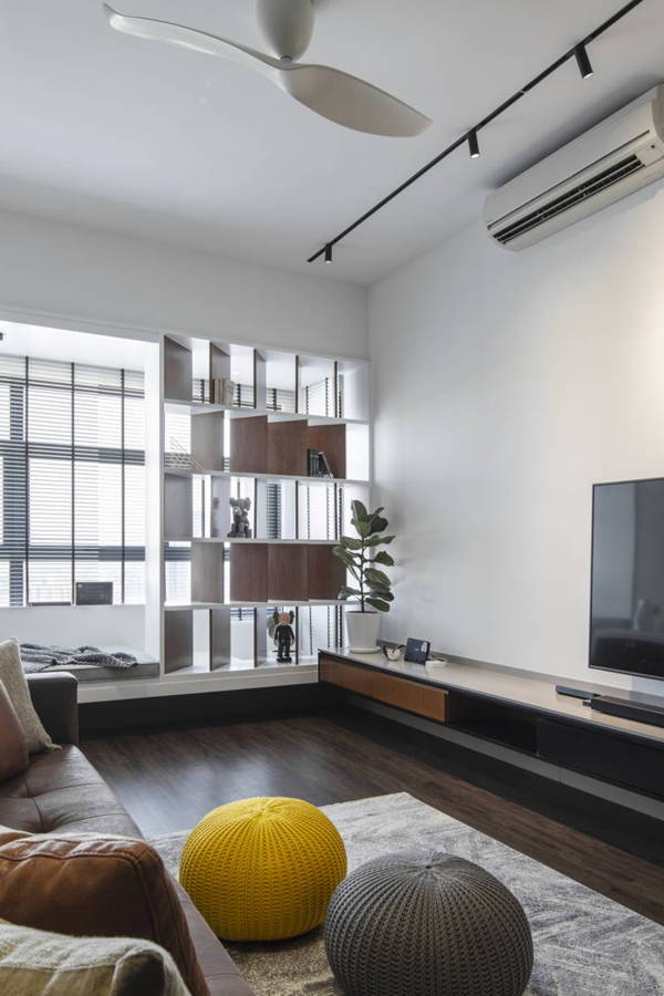 A Dark and Dreamy Bachelor Pad A Dark and Dreamy Bachelor Pad