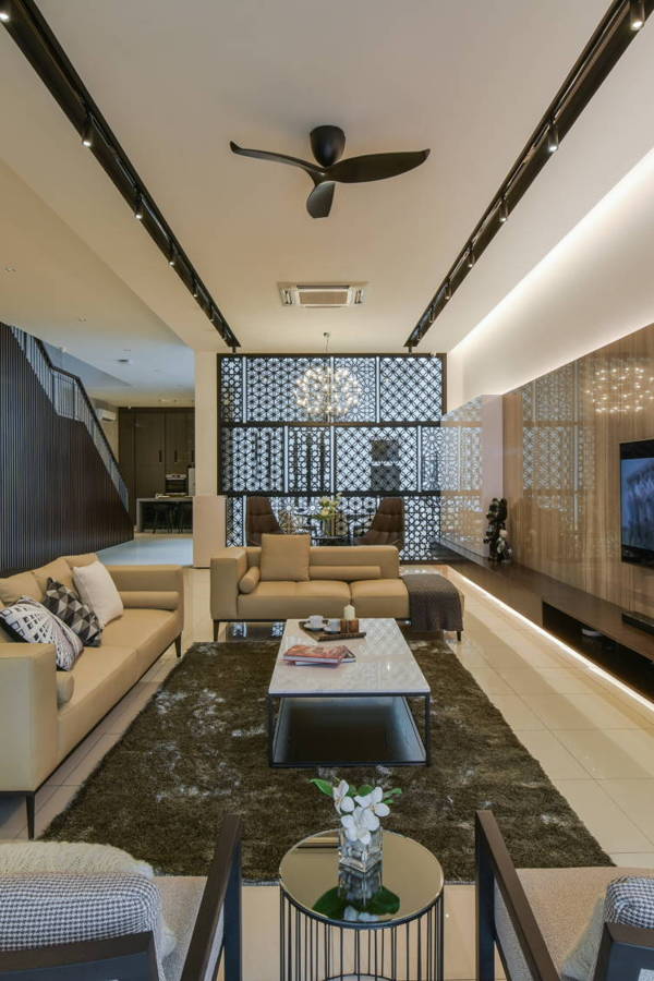 Diving Into the Design: A Modern Terrace Home for a Young Family Diving Into the Design: A Modern Terrace Home for a Young Family