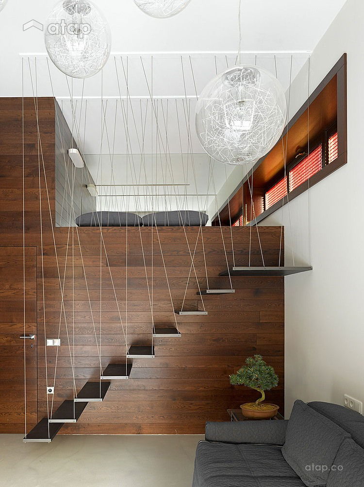 floating home stairs