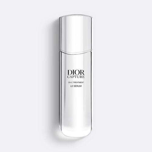 7052