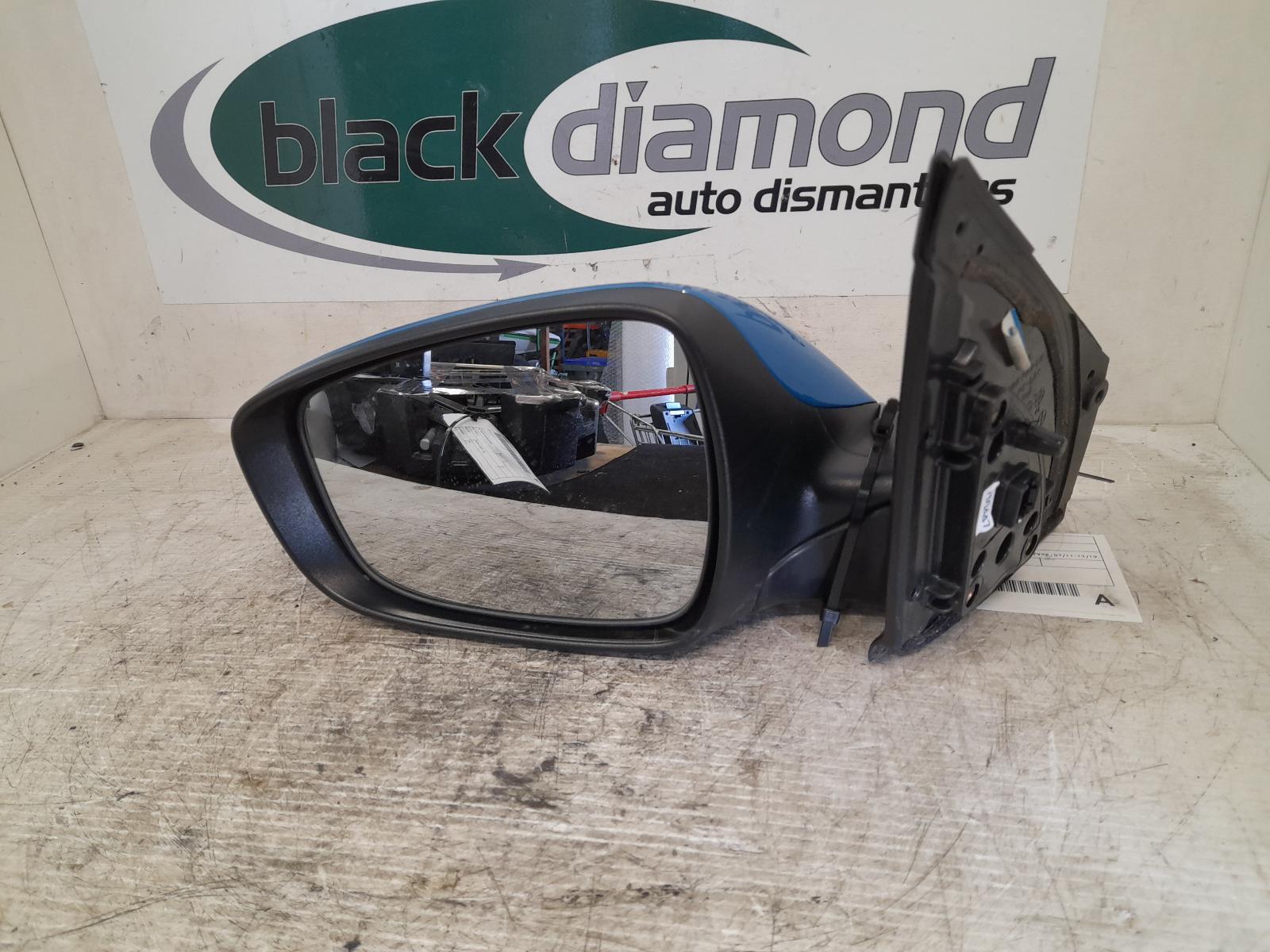 View Auto part Left Door Mirror Hyundai Accent 2017
