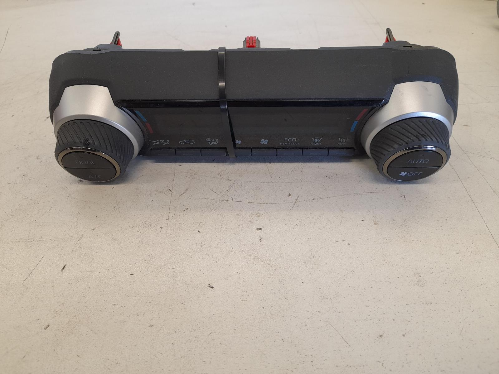 View Auto part Heater/Ac Controls Toyota Rav4 2022
