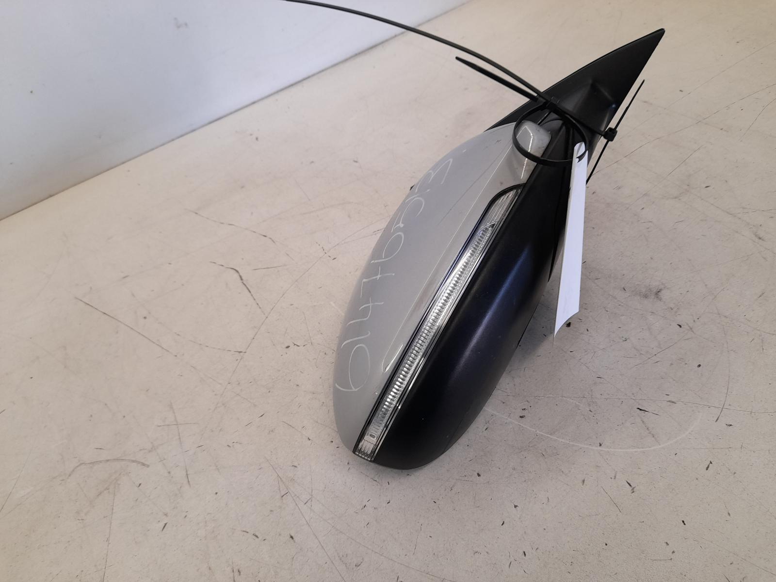 View Auto part Right Door Mirror Kia Cerato 2020