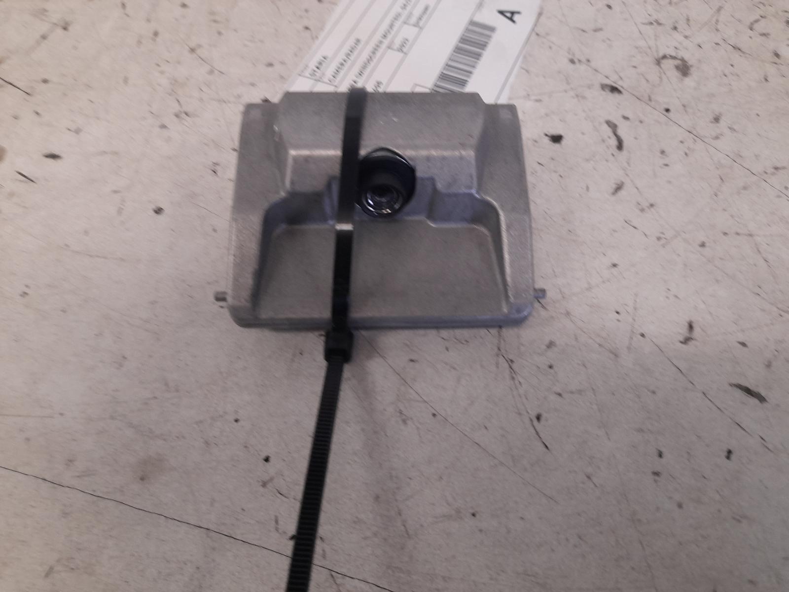 View Auto part Reverse Camera Hyundai Staria 2022