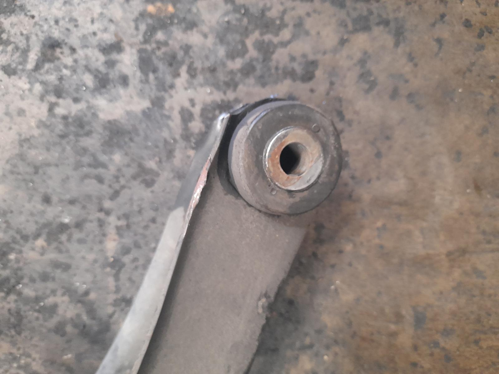 View Auto part Right Rear Trailing Arm Holden Commodore 2010