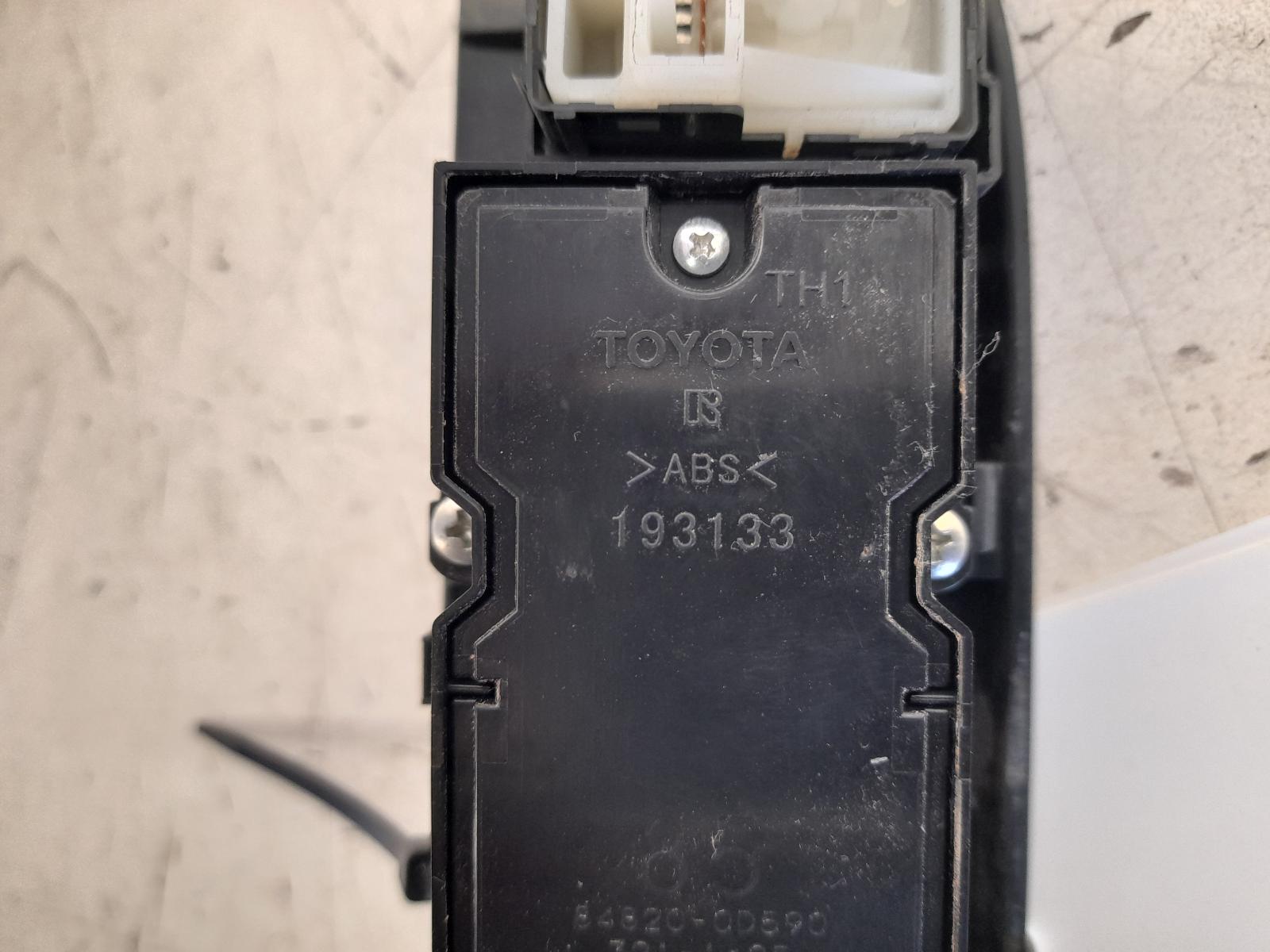 View Auto part Pwr Dr Wind Switch Toyota Hilux 2022