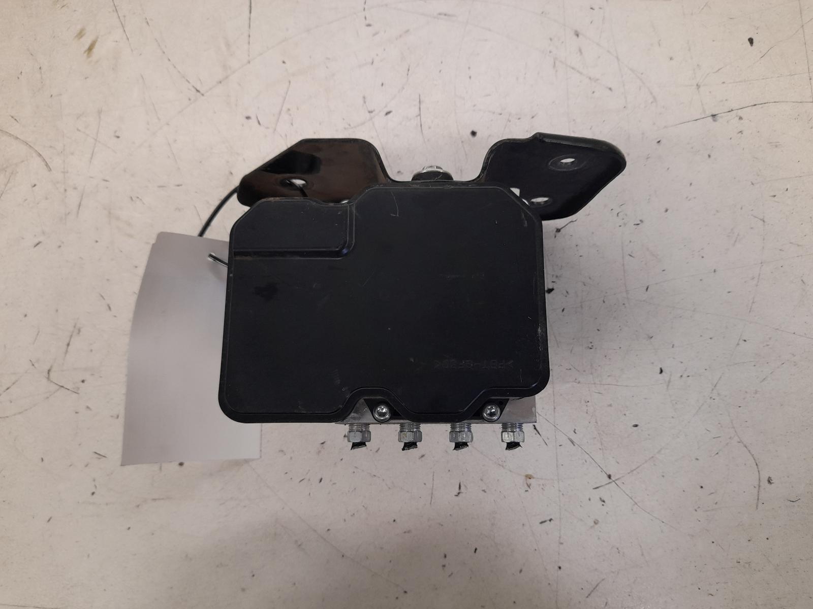 View Auto part Abs Pump/Modulator Toyota Hilux 2022