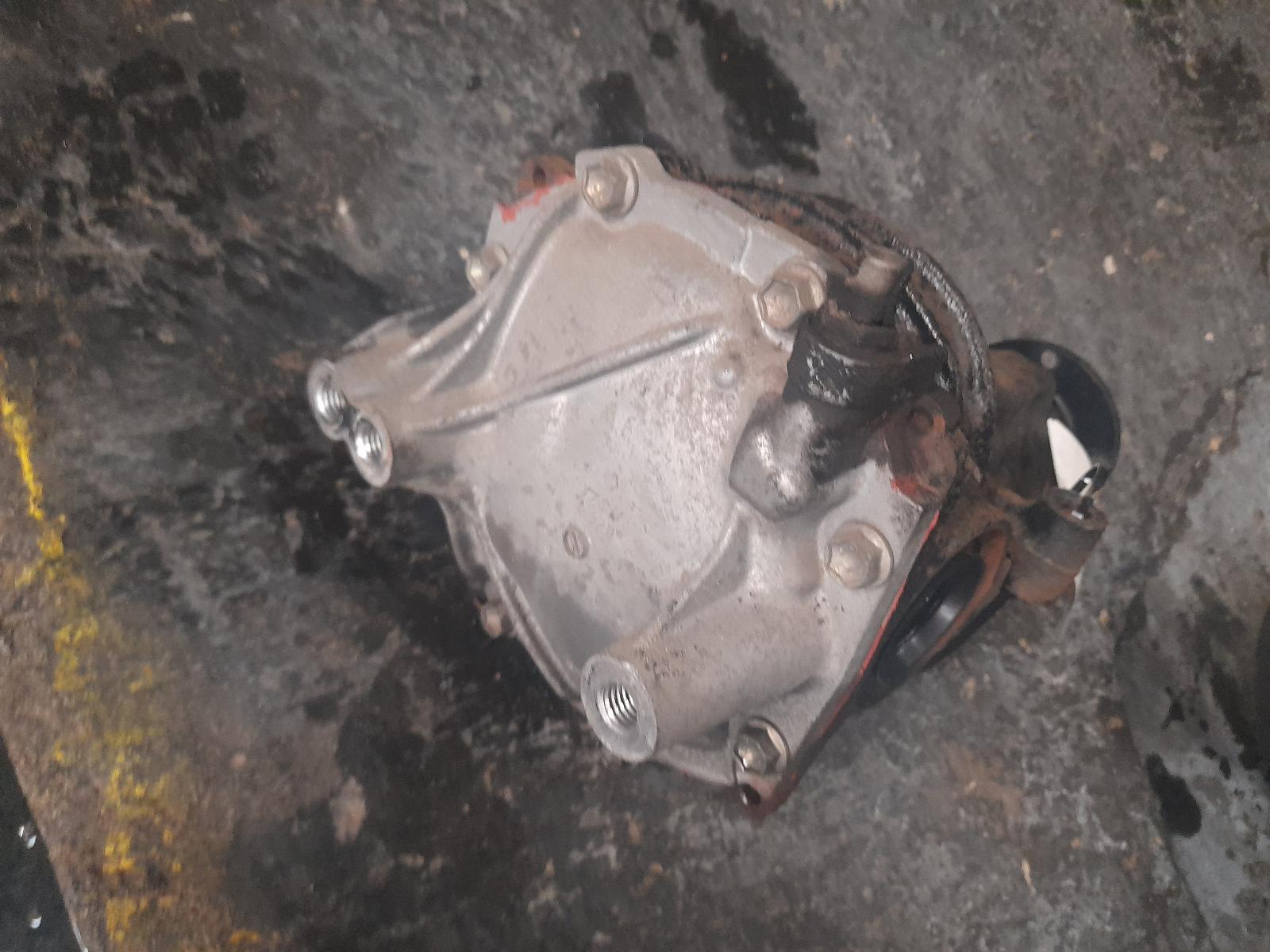 View Auto part Differential Centre Toyota Kluger 2013