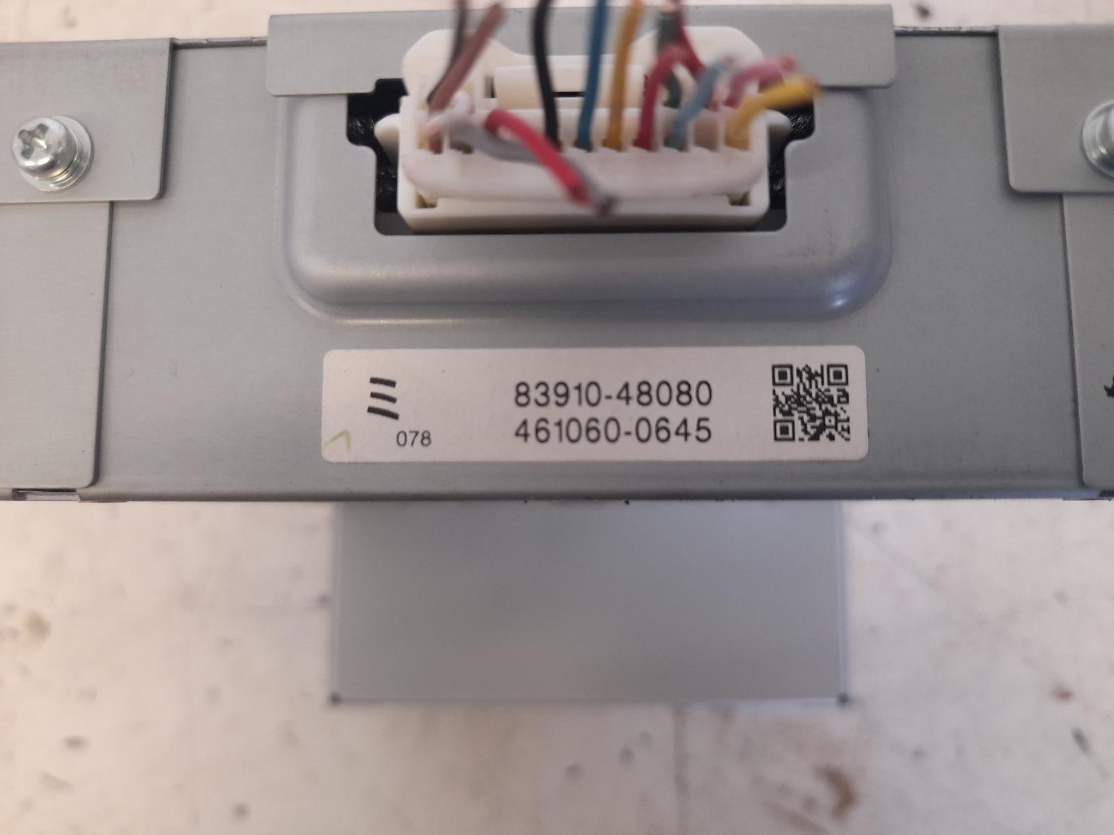 View Auto part Radio/Cd/Dvd/Sat/Tv Toyota Kluger 2013