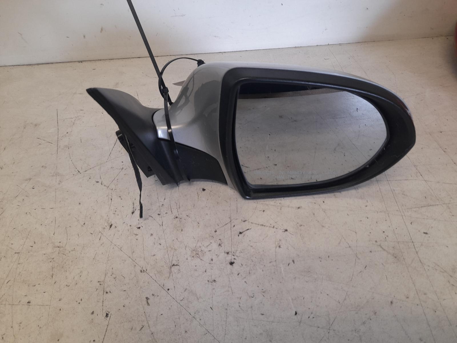View Auto part Right Door Mirror Kia Sportage 2013